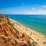 #121 T1 Aconchegante Em By Holidays *